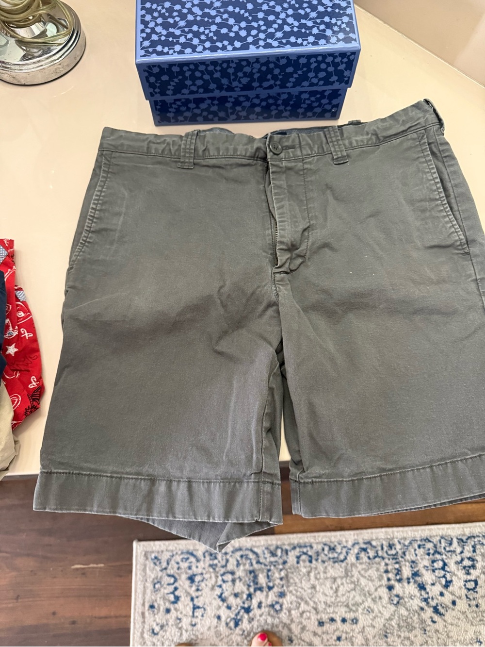 J Crew Men's Classic Olive Cotton Shorts